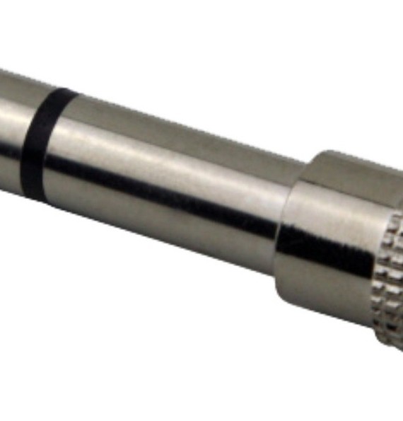 adaptador-miniplug-hembra-a-plug-stereo-macho-metalico-D_NQ_NP_930816-MLA32314238877_092019-F