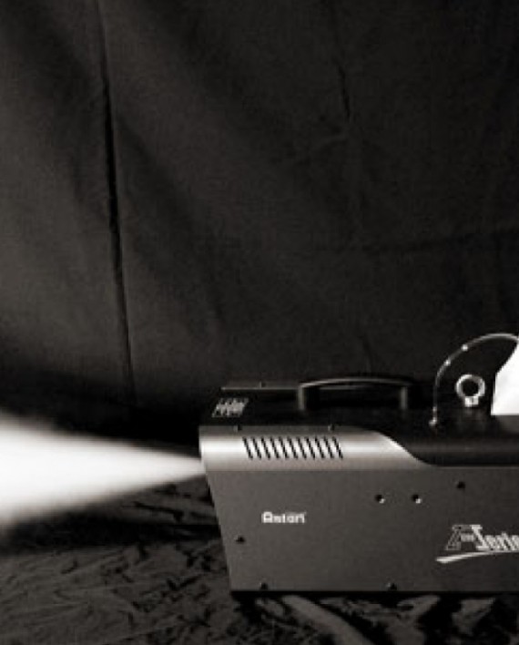 antari-z-1200ii-maquina-de-humo-potencia-1200w-dmx-mc1-D_NQ_NP_619023-MLA32989938983_112019-F